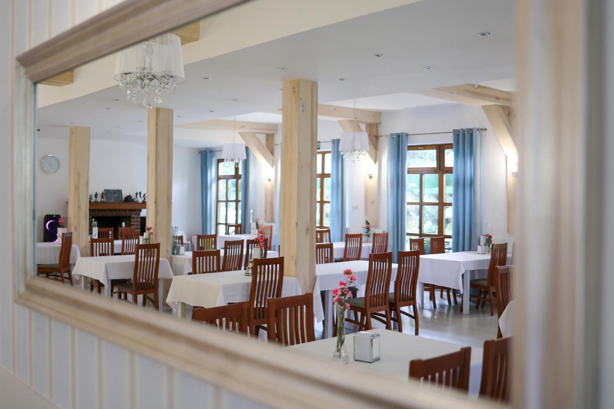 Hotel I Restauracja Borowianka Ostrów Wielkopolski 外观 照片