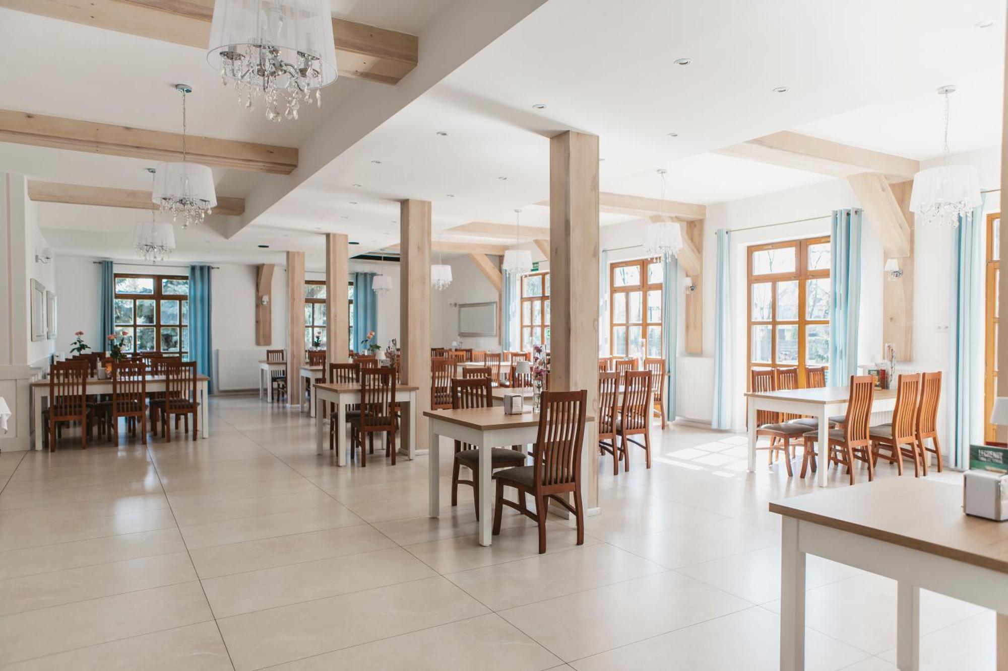 Hotel I Restauracja Borowianka Ostrów Wielkopolski 外观 照片