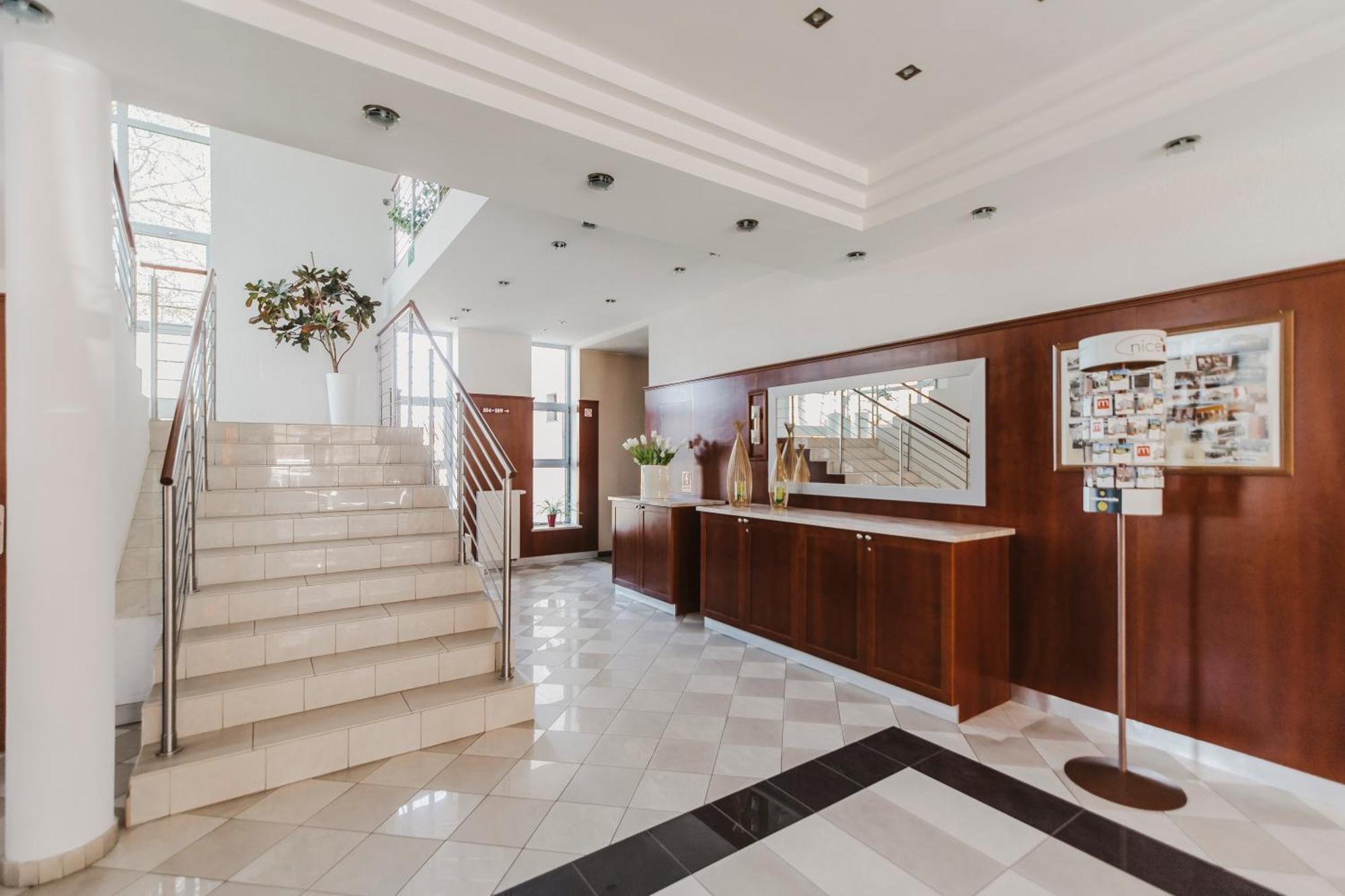 Hotel I Restauracja Borowianka Ostrów Wielkopolski 外观 照片