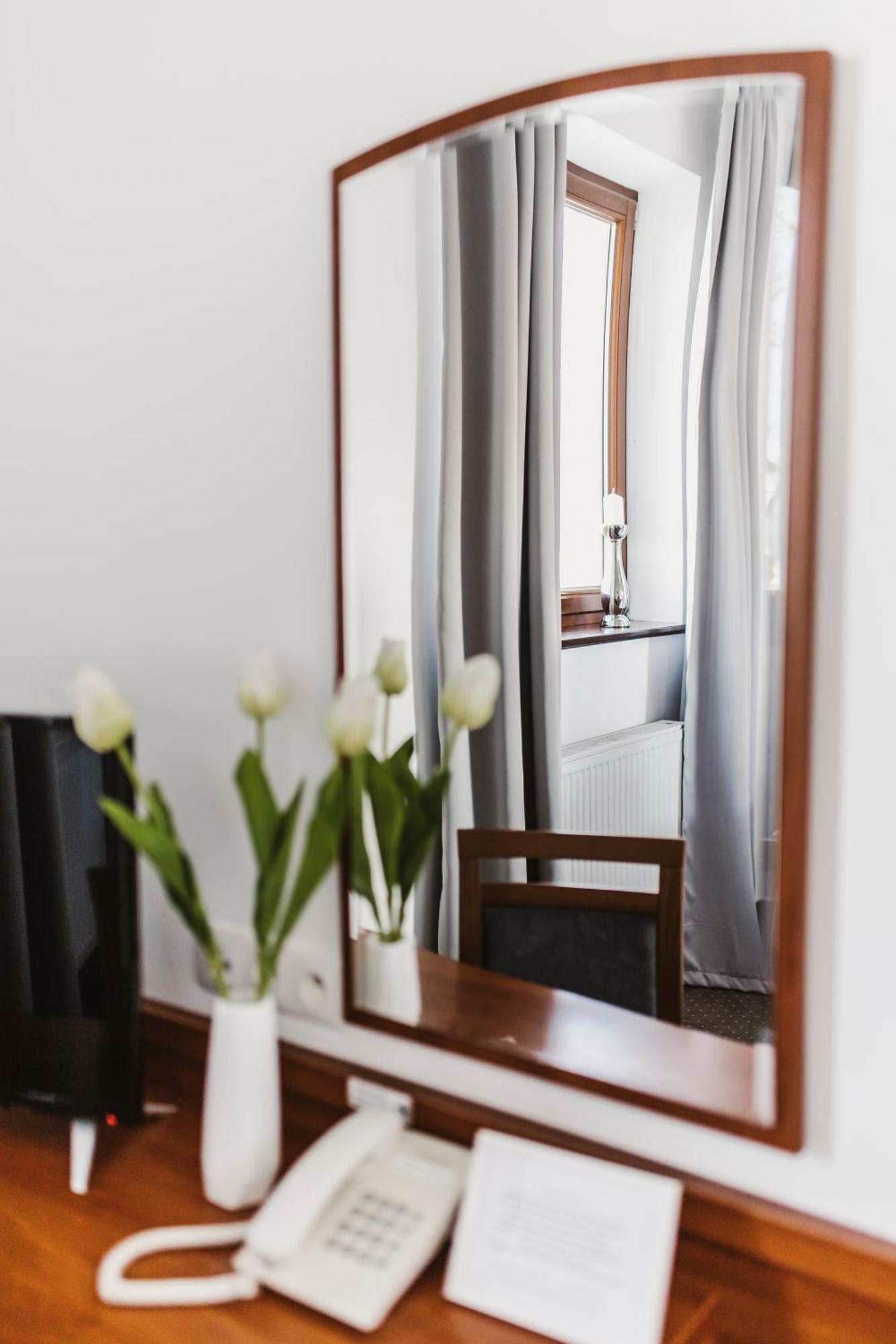 Hotel I Restauracja Borowianka Ostrów Wielkopolski 外观 照片