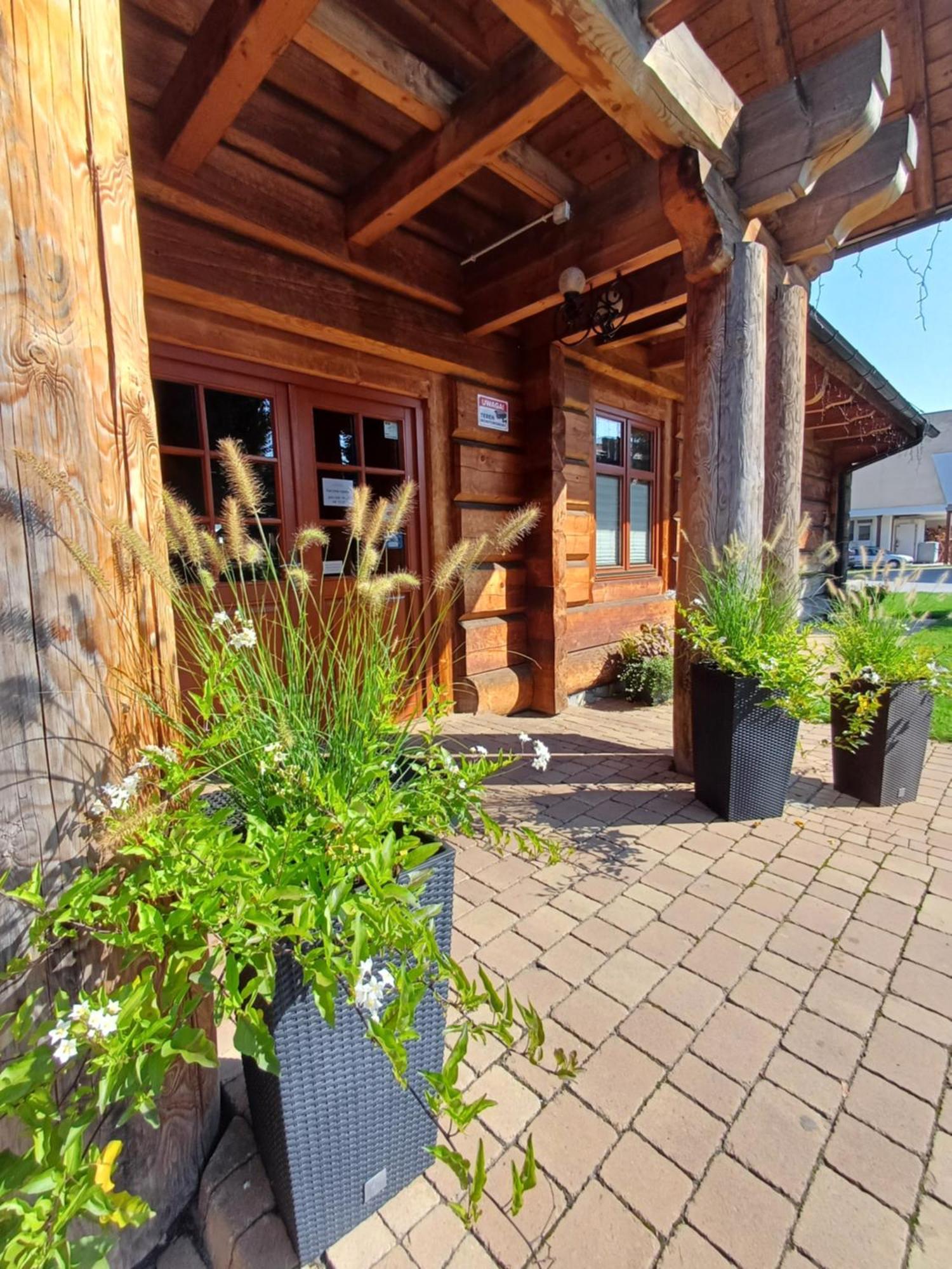 Hotel I Restauracja Borowianka Ostrów Wielkopolski 外观 照片