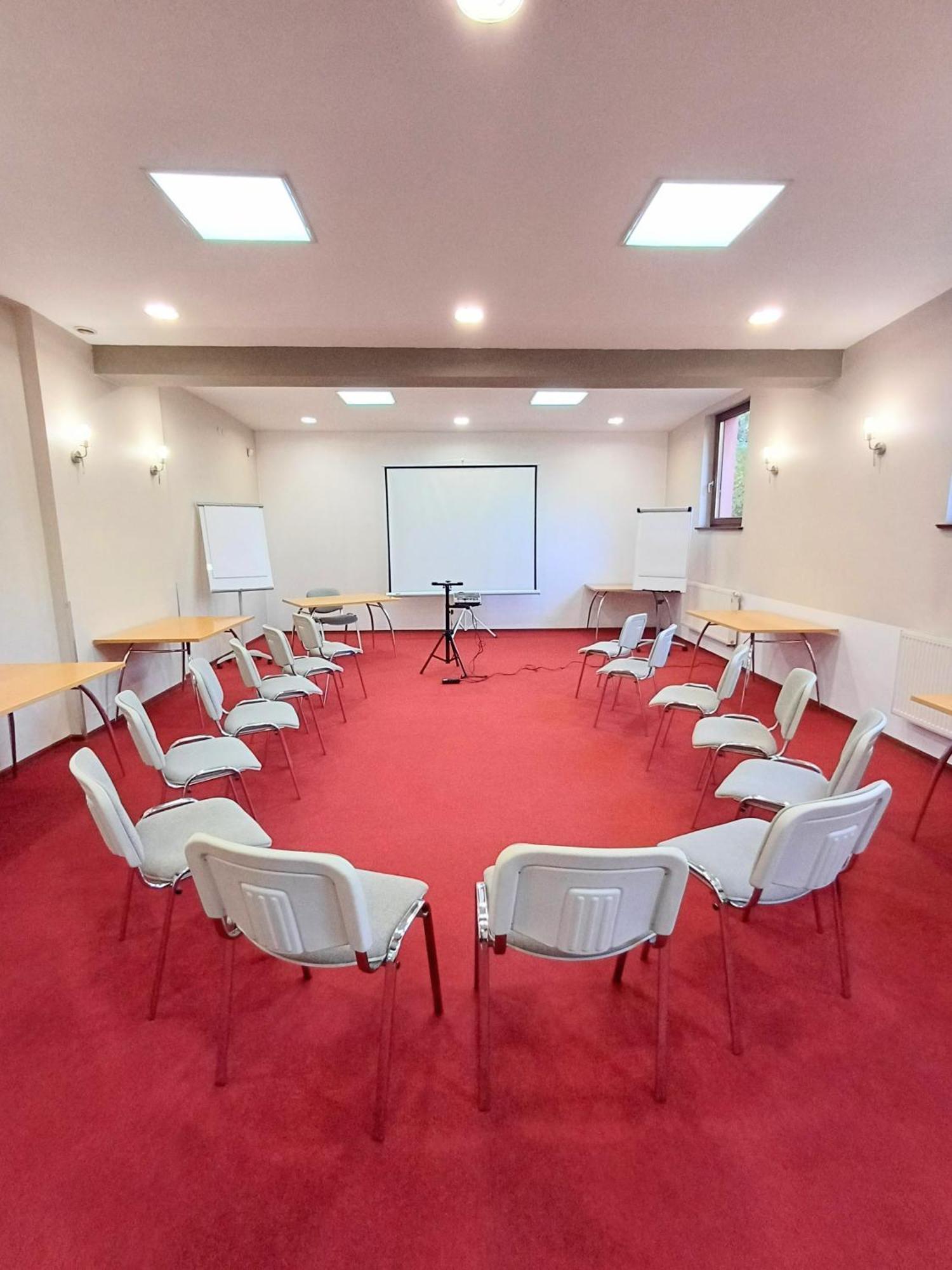 Hotel I Restauracja Borowianka Ostrów Wielkopolski 外观 照片