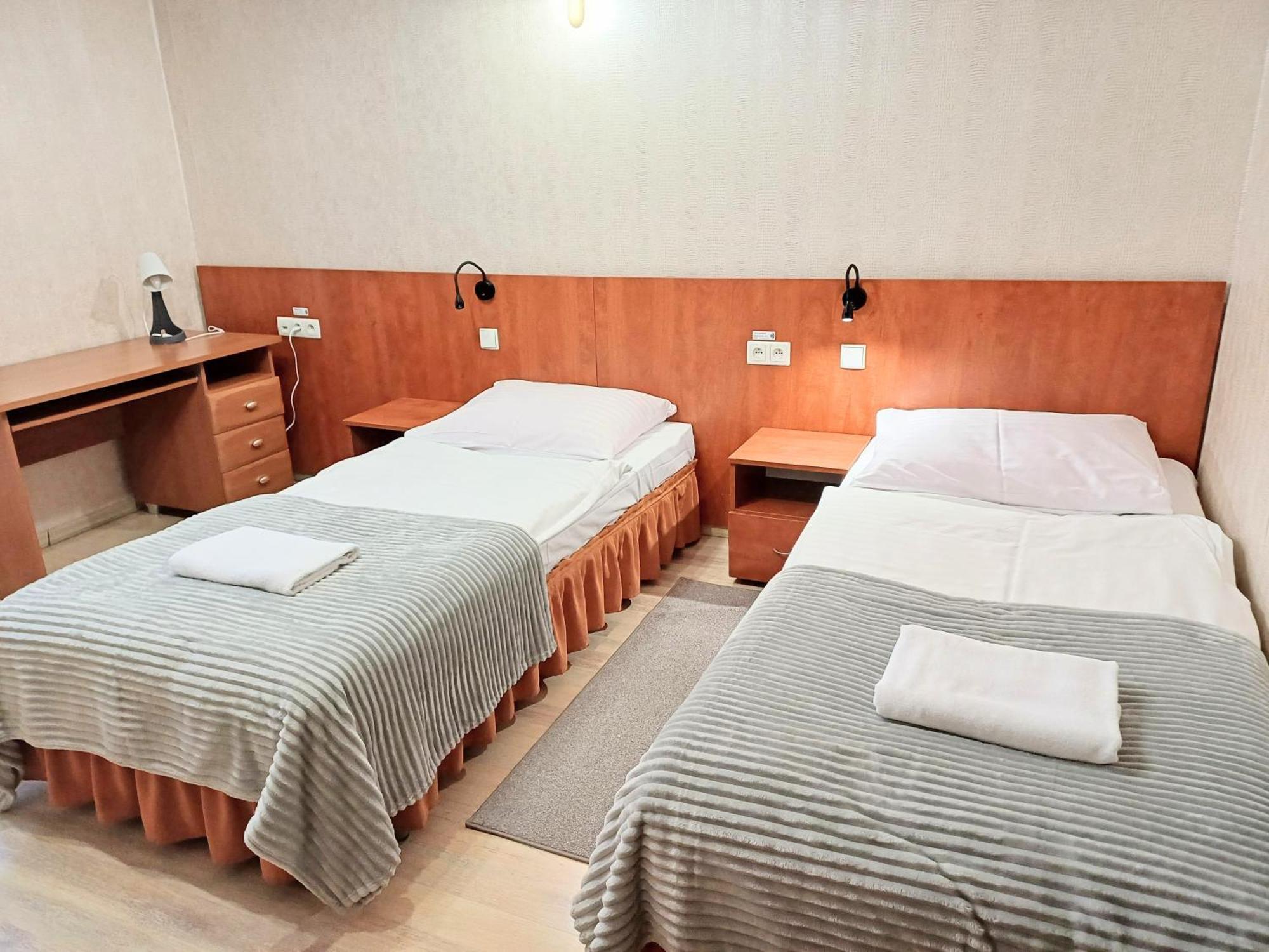 Hotel I Restauracja Borowianka Ostrów Wielkopolski 外观 照片