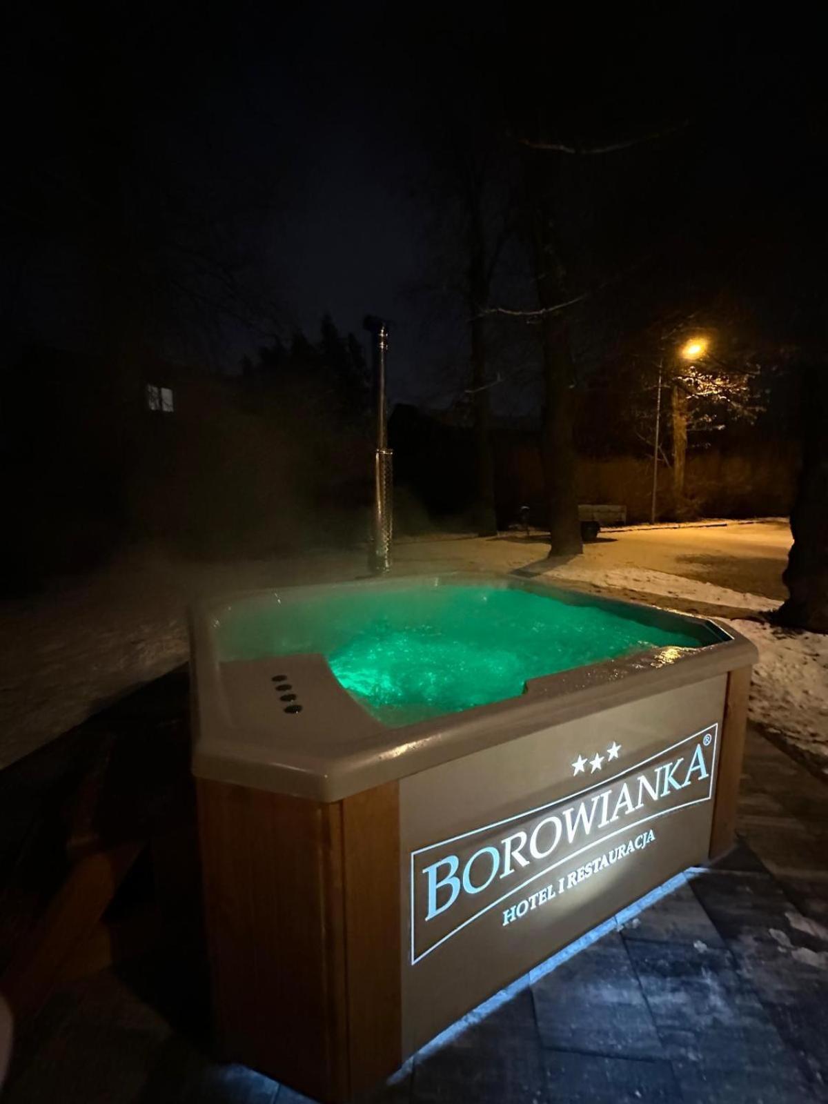 Hotel I Restauracja Borowianka Ostrów Wielkopolski 外观 照片